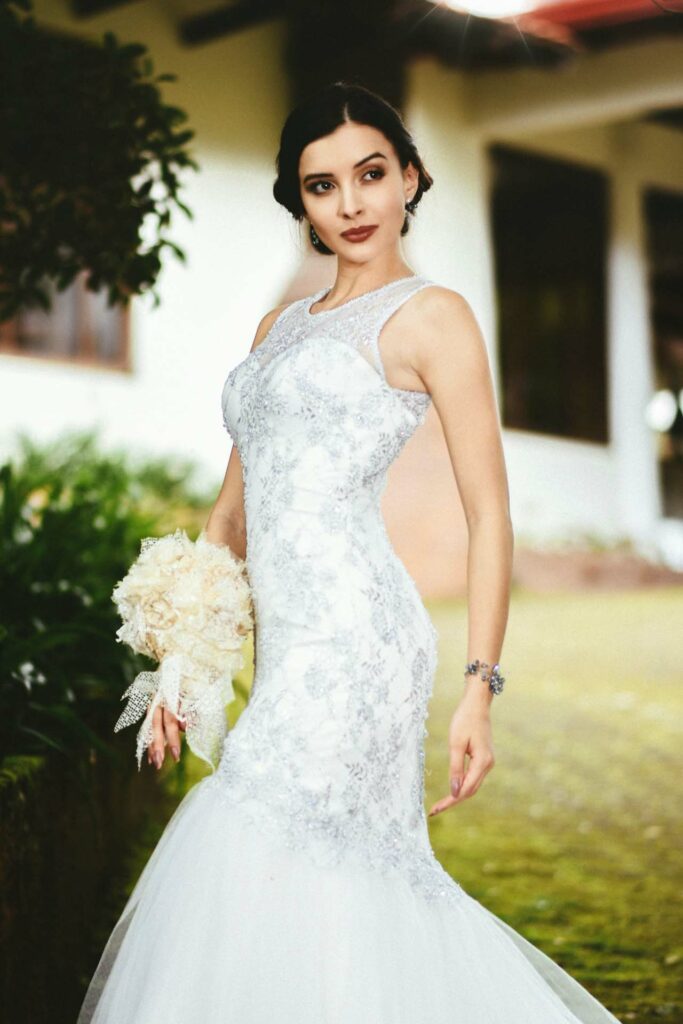 bridal dress pexels-chalo-garcia-3800156 Bromley wedding photographers