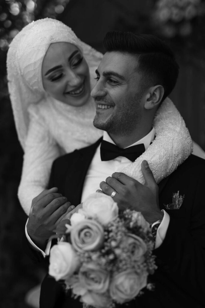 Muslim couple bride pexels-oğuz-uğur-18744876 Kent wedding photographer